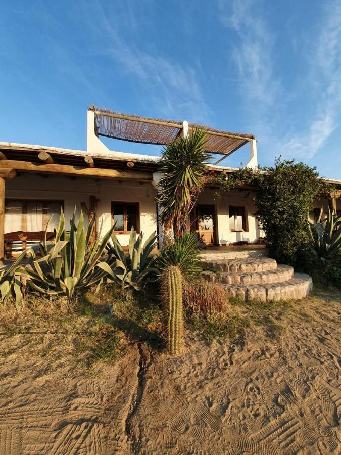 Hotel Texas Cafayate Bagian luar foto