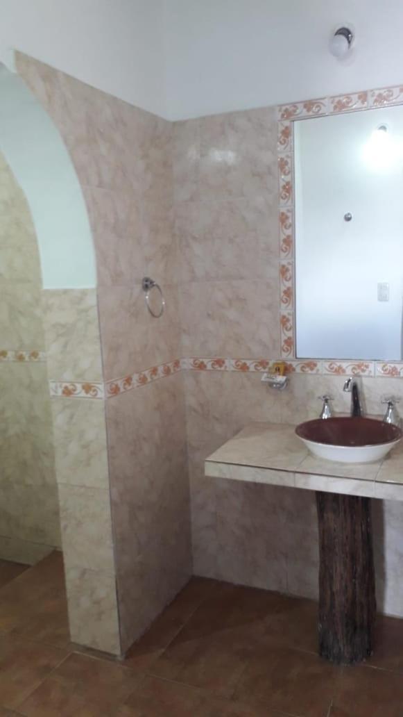Hotel Texas Cafayate Bagian luar foto